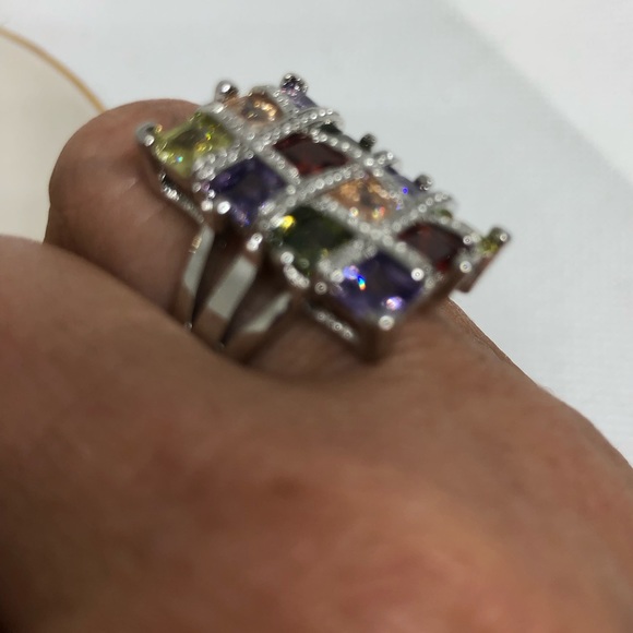 New Arrival! Stunning Multi-Colored CZ Ring in Sterling Silver 925 - Picture 9 of 10